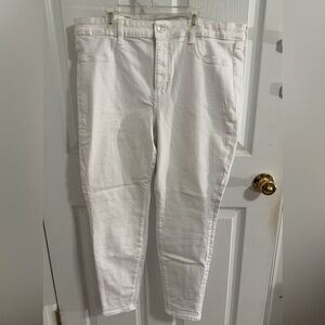 American Eagle White Skinny Jeggings